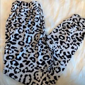 sweats small/ x-small